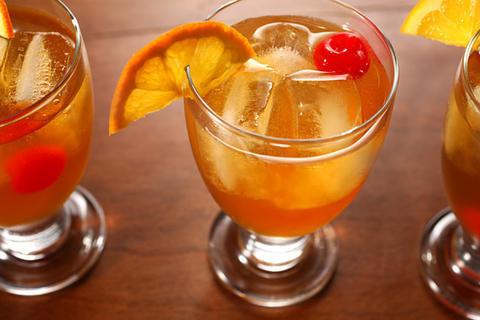 10. A Whiskey Sour
A delicious whiskey sour requires good whiskey (Bourbon or Tennessee Whiskey) and fresh citrus ā NOT sour mix from a bottle. If youāre a thrill-seeker, you can even add egg white for froth.