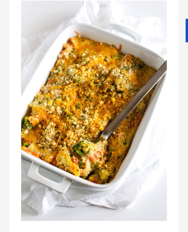 Cheesy Veggie Quinoa Casserole