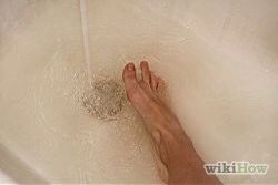 Hop into your bath and enjoy the relaxing feeling of an herbal bath! Top spas from around the world are charging over $100 for a luxurious bath in green tea. Now you can have the same spa experience in the comfort of your own home for a fraction of the price.

