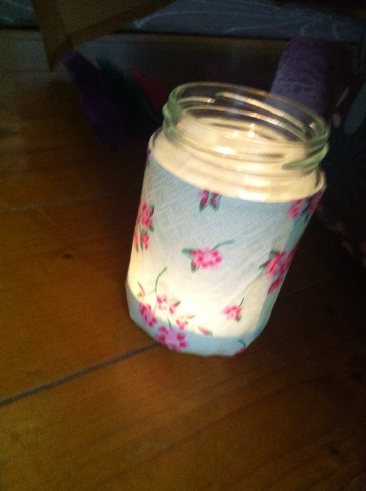 And all you need is a jar, scissors, Sellotape and funky paper/ wrapping paper/ napkins!