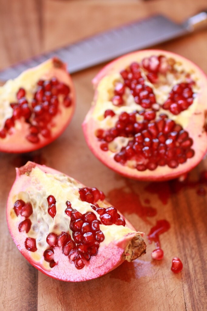 Healthy Chocolate Pomegranate Muffins 