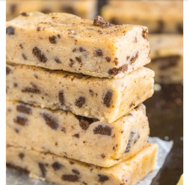No Bake Cookies & Cream Protein Bars