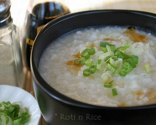 Rice congee, a breakfast dish Chinese people often eat.