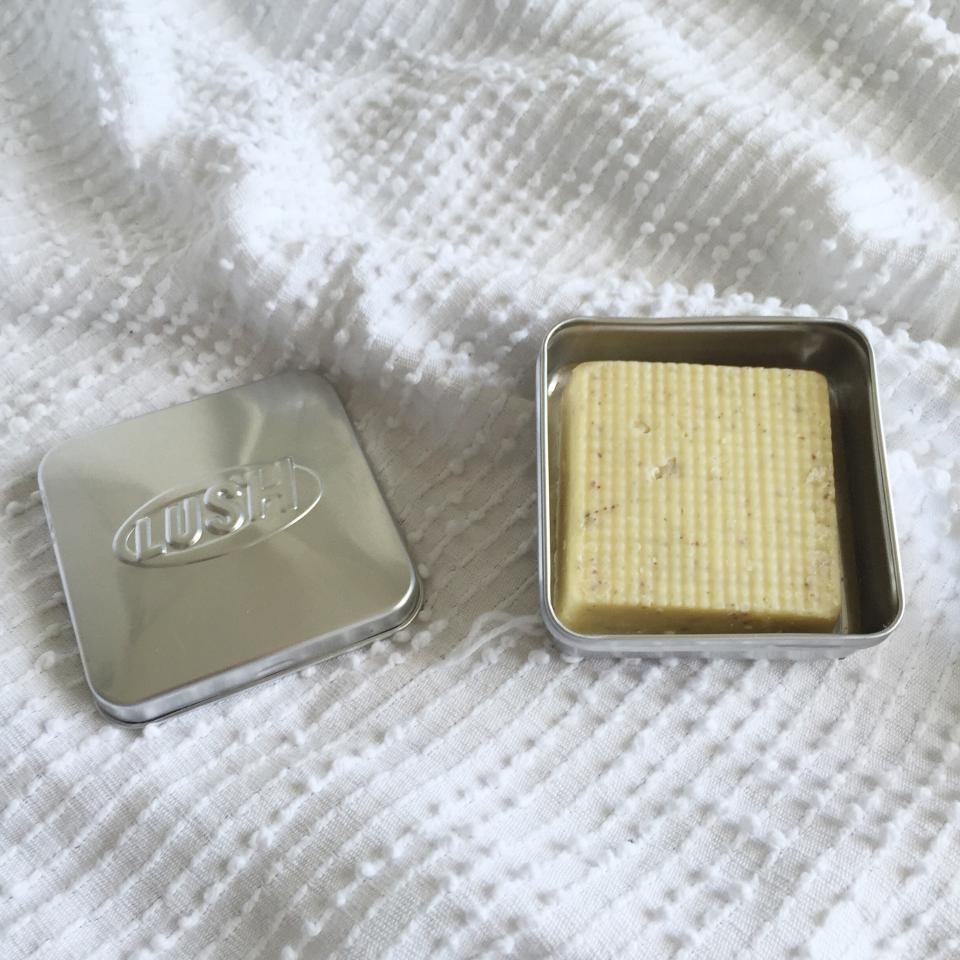 LUSH's Buffy Body Butter Scrub:

http://www.easy-home-made.com/lush-body-butter-DIY.html