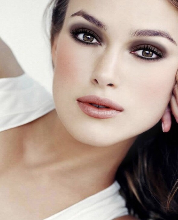 6. Deep plum eyeliner

Try this out ladies, switch out your brown or black eyeliner for a deep plum eyeliner. Instantly, you'll see a huge difference in how your brown eyes pop! This makeup trick for brown eyes has been around forever!