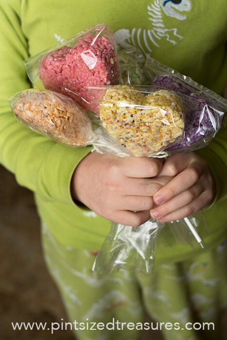 Heart-shaped Rice Krispie Treat Pops!!! 