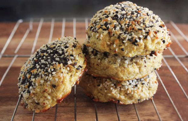 Everything Bagel Cauliflower Rolls
