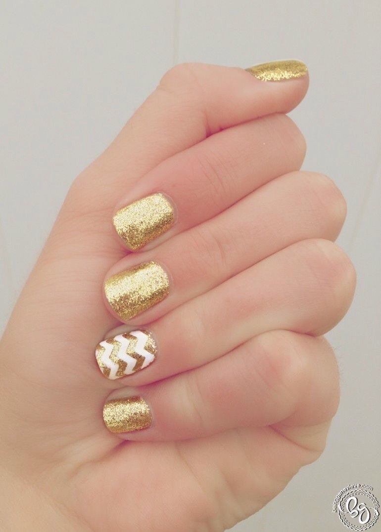 Perfect Nails For The Holidays!! ✨