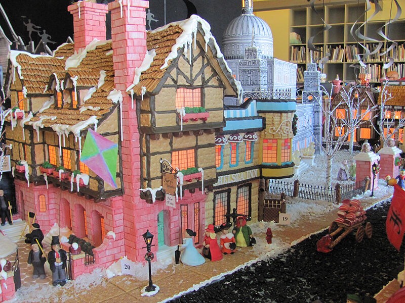 AMAZING Gingerbread Houses! 