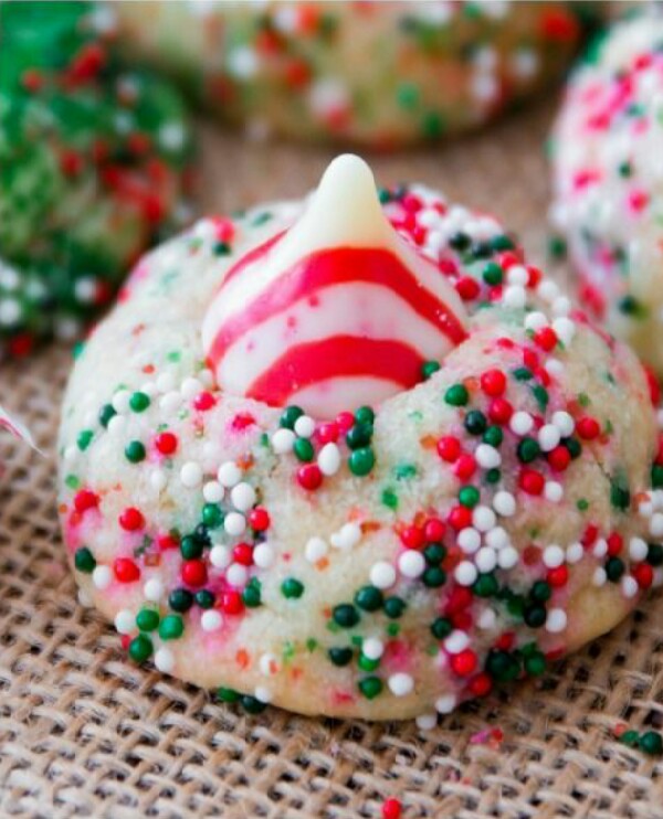 Candy Cane Kiss Cookies!