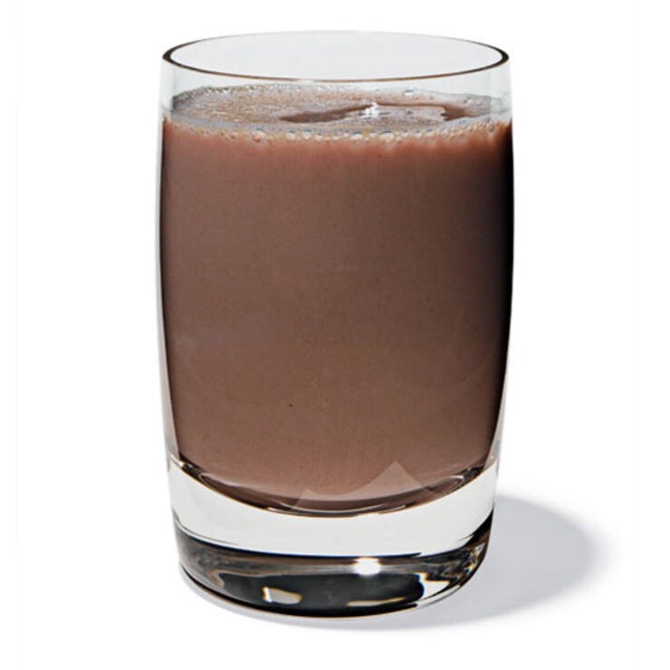 CHOCOLATE MILK (1 C NONFAT MILK + 1 TBSP HERSHEY'S LITE CHOCOLATE SYRUP)
Quell your inner cocoa monster and get a hit of calcium.
