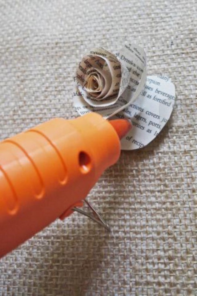 Diy Rolled Paper Roses 😱👍💯
