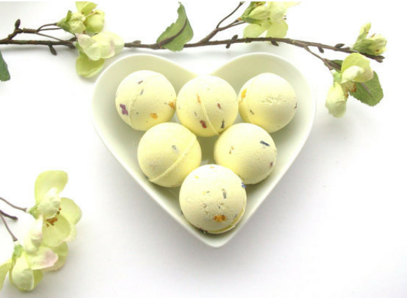 DIY Beauty Bath Bombs For Smooth Exfoliated Skin!