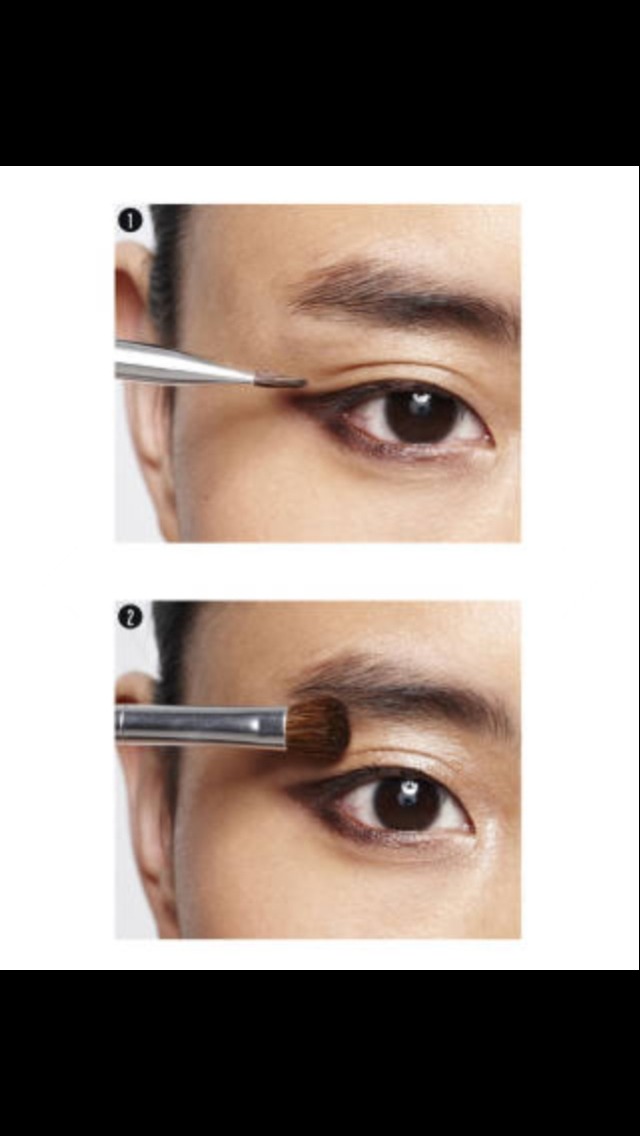 TWO-STEP 
CAT EYE
Step 1: Extend gel liner from the inner corner along upper and lower lash lines, just past the outer edge, creating an eye-opening wing.


Step 2: Sweep a light-reflecting gilded shadow (such as Maybelline New York ExpertWear in Golden Halo) across the lid.